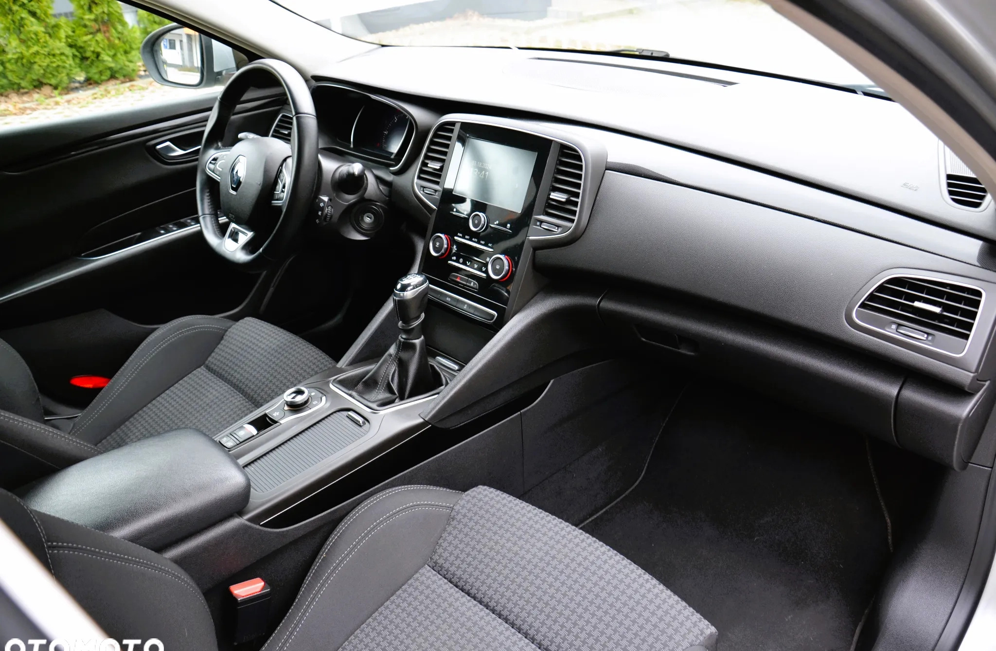 Renault Talisman cena 49800 przebieg: 197800, rok produkcji 2019 z Maszewo małe 352
